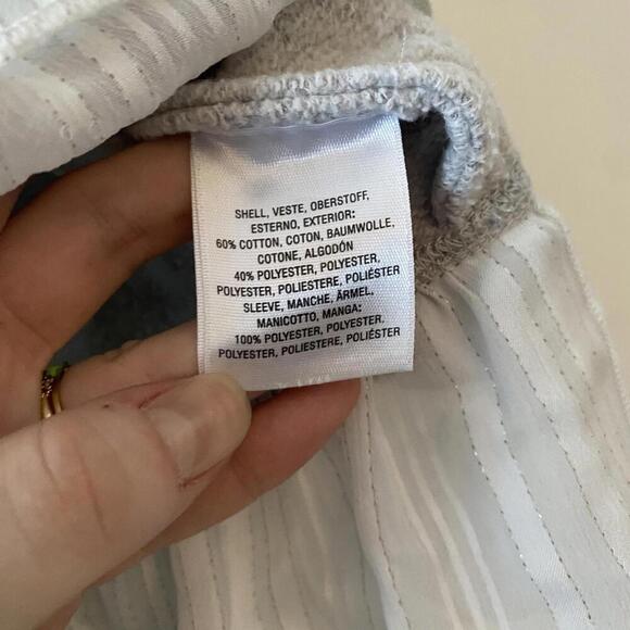 AKEMI + KIN Anthropologie gray balloon puff sleeve blouse - Picture 4 of 7